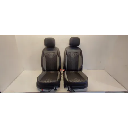 VW TIGUAN II FOTELE KANAPA R-LINE GRZANE