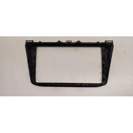 VW TIGUAN II RAMKA RADIA NAWIGACJI 5NA858071D