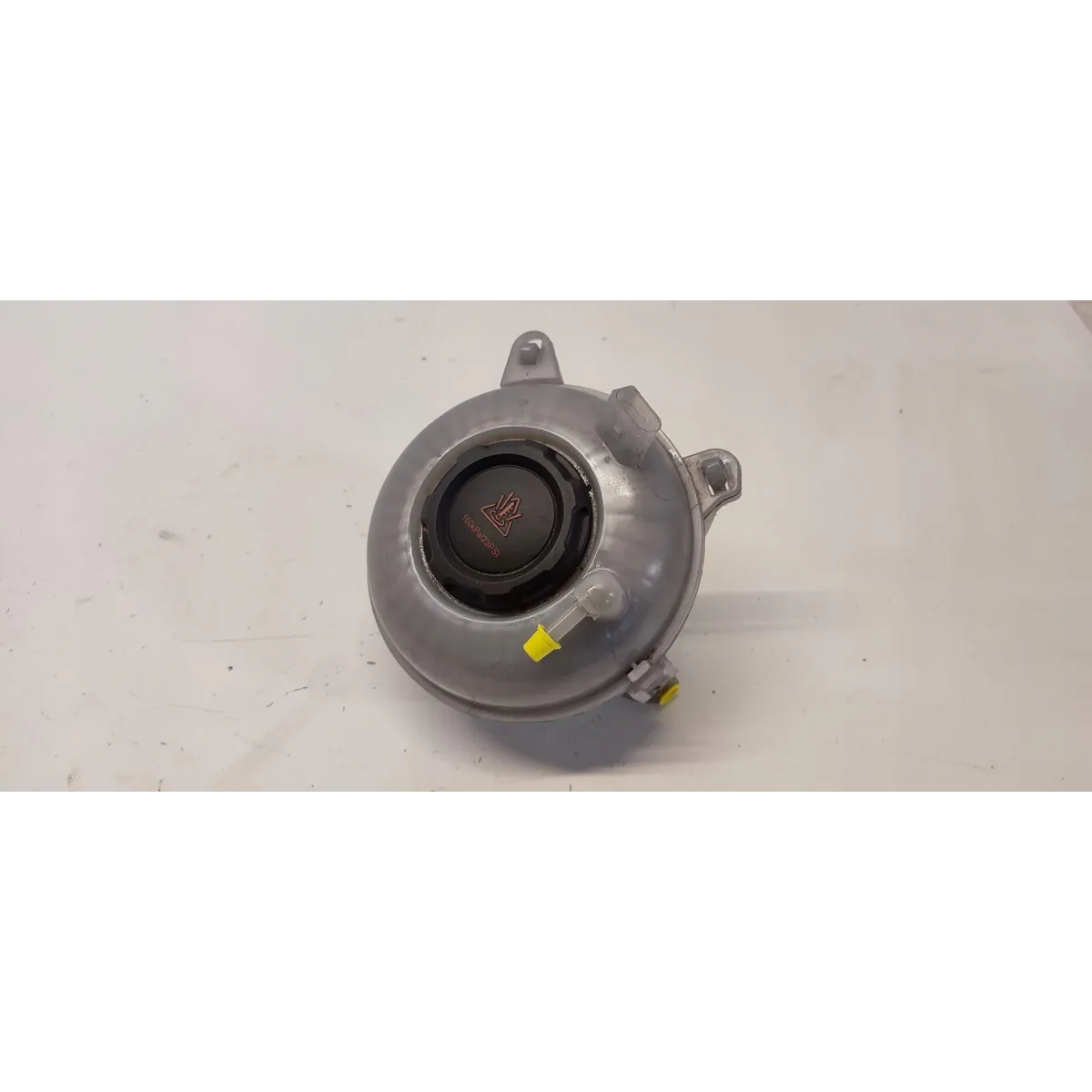 VW TIGUAN II ZBIORNICZEK WYRÓWNAWCZY 3Q0121407AA