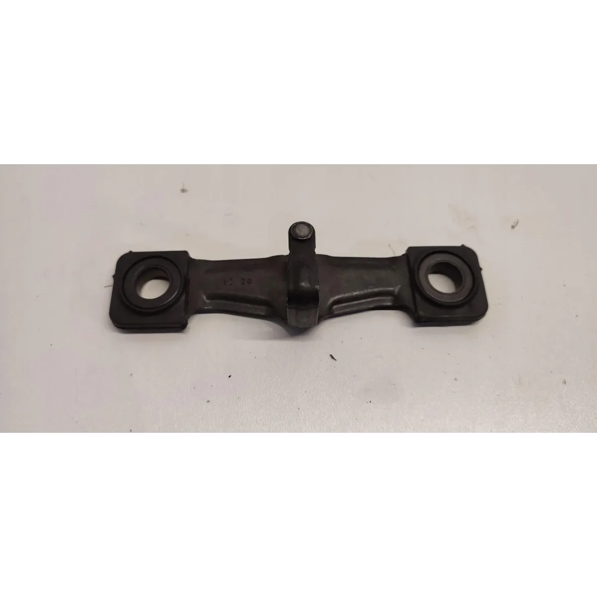 VW TIGUAN II RYGIEL KLAPY BAGAŻNIKA 8V0827507F