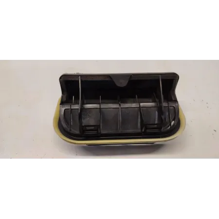 MERCEDES GLC W253 X253 KRATKA BAGAŻNIKA PRAWA A2048301700