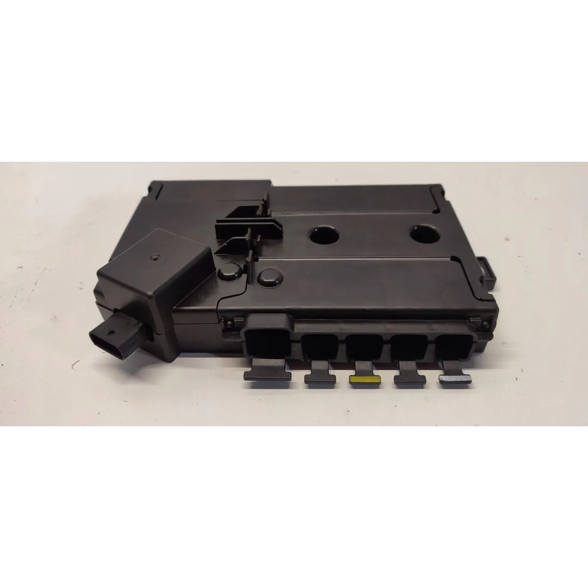 MERCEDES GLC W253 X253 ROZDZIELACZ PRĄDU A2055402850