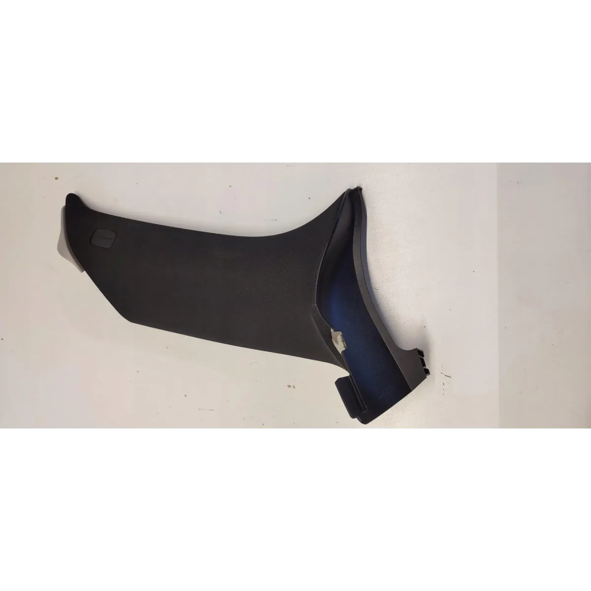 MERCEDES GLC W253 X253 OSŁONA SŁUPKA LEWA A2536906901