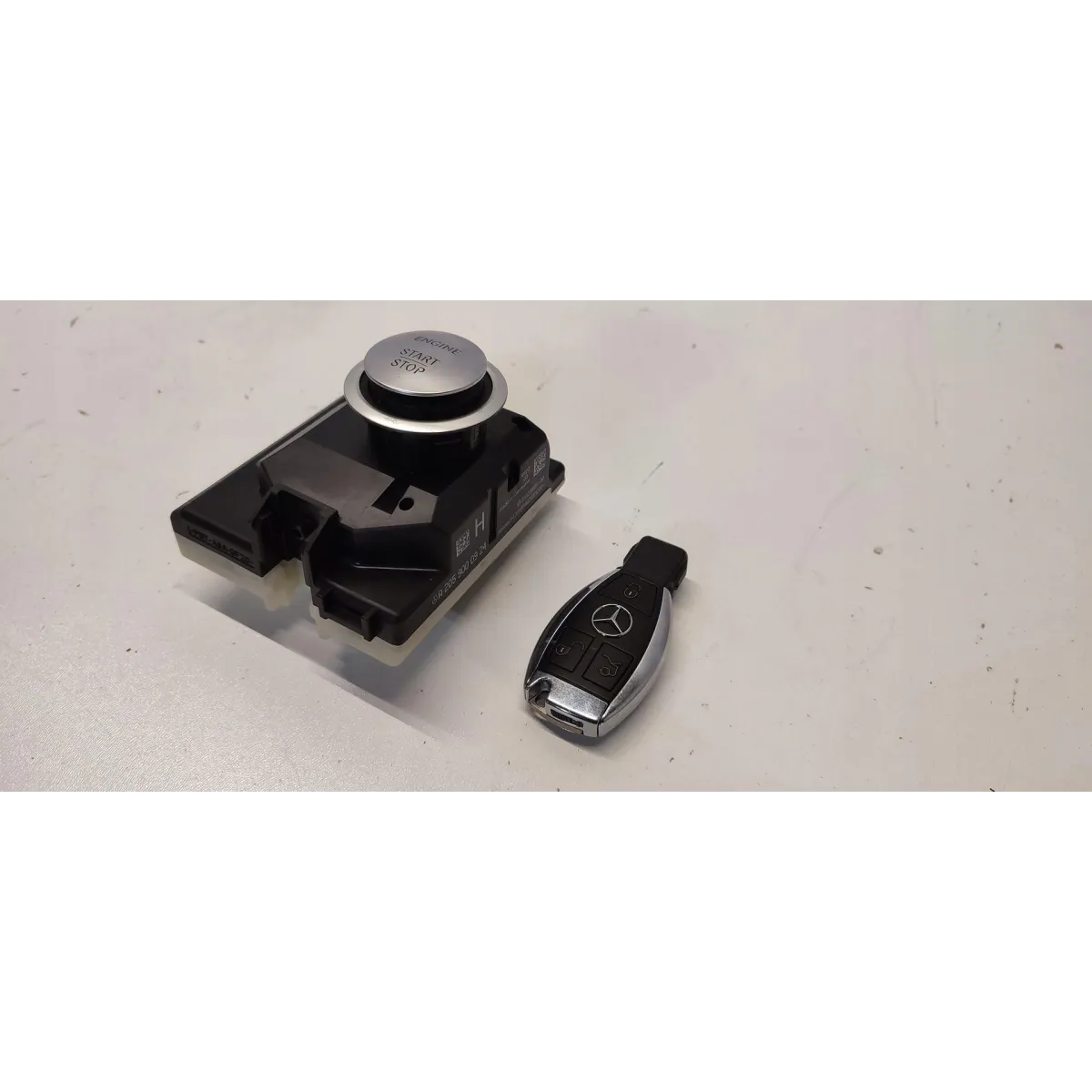 MERCEDES GLC W253 X253 STACYJKA KLUCZYK A2059000924 A2215450714