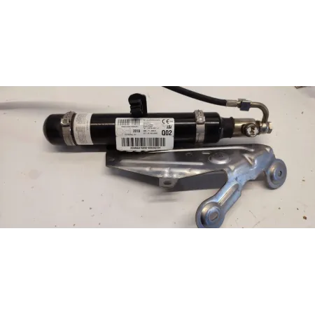 MERCEDES GLC W253 X253 GENERATOR GAZU GAŚNICA NABÓJ A2058604700