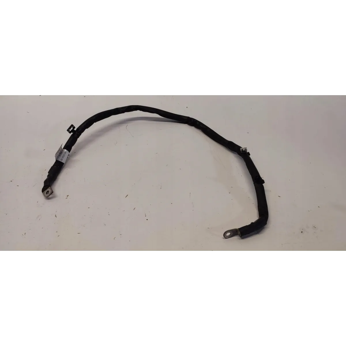 MERCEDES GLC W253 X253 PRZEWÓD ALTERNATORA A2535400401