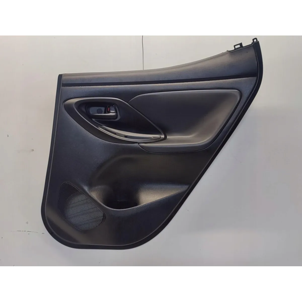 MAZDA 2 TOYOTA YARIS IV BOCZEK DRZWI PRAWY TYŁ 67630-K0120