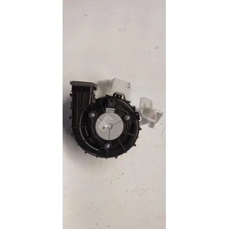 MAZDA 2 TOYOTA YARIS IV WENTYLATOR BATERII G9230-K0021