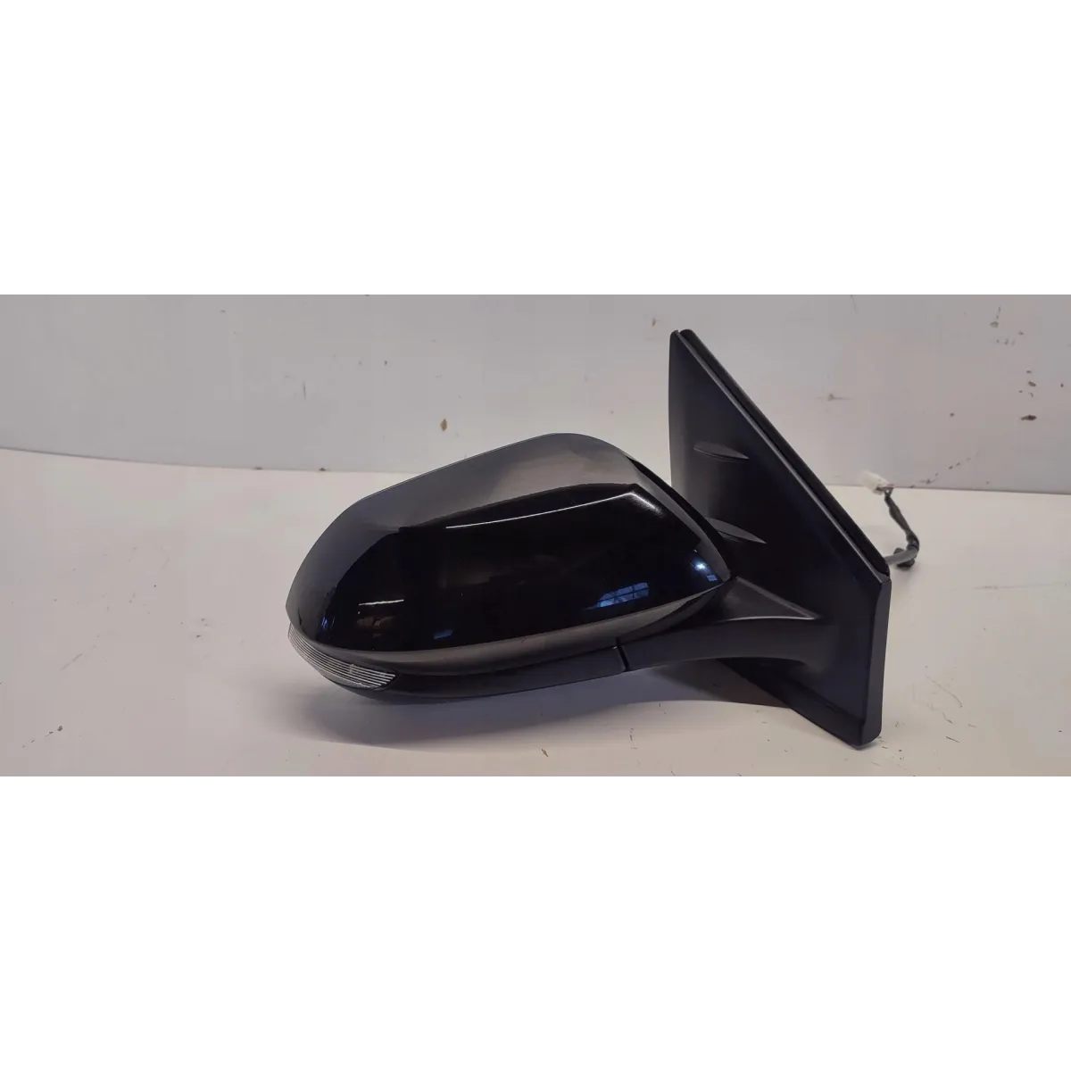 MAZDA 2 TOYOTA YARIS IV LUSTERKO PRAWE 9 PIN 2025