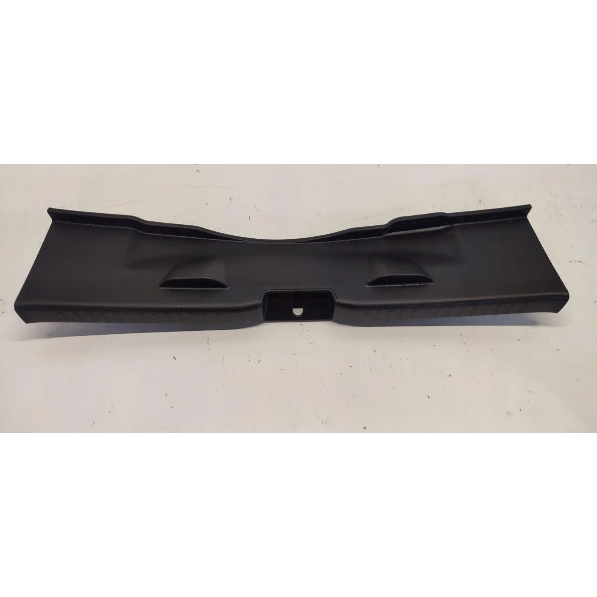 MAZDA 2 TOYOTA YARIS IV OSŁONA PROGU BAGAŻNIKA 64716-K0020