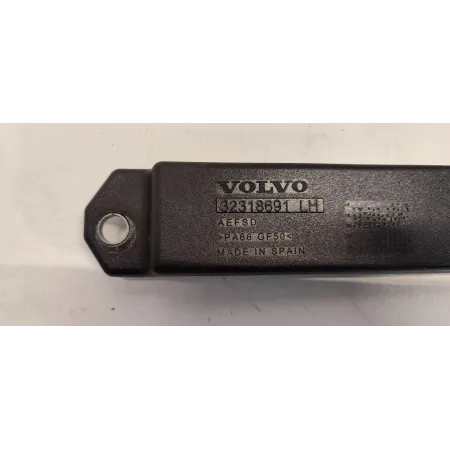 VOLVO XC40 MOCOWANIE BŁOTNIKA LEWE 32318691