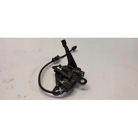 MAZDA 2 TOYOTA YARIS IV ZAMEK MASKI