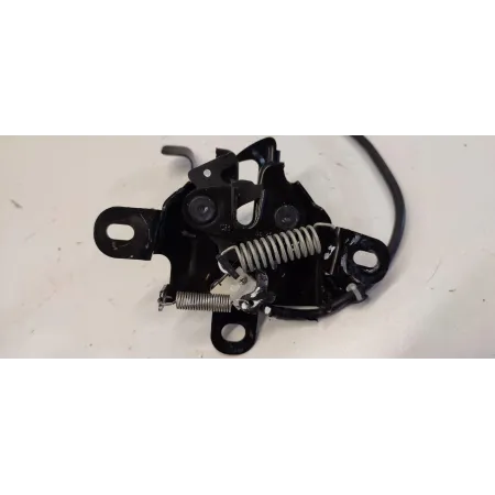 MAZDA 2 TOYOTA YARIS IV ZAMEK MASKI