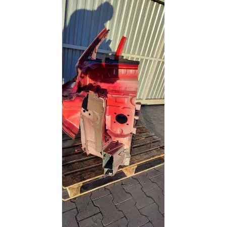 MAZDA 2 TOYOTA YARIS IV ĆWIARTKA PRAWY PRZÓD SŁUPEK PRÓG 3U5