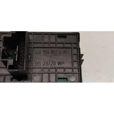 VW TIGUAN II PRZEŁĄCZNIK SZYB 5G0959857D