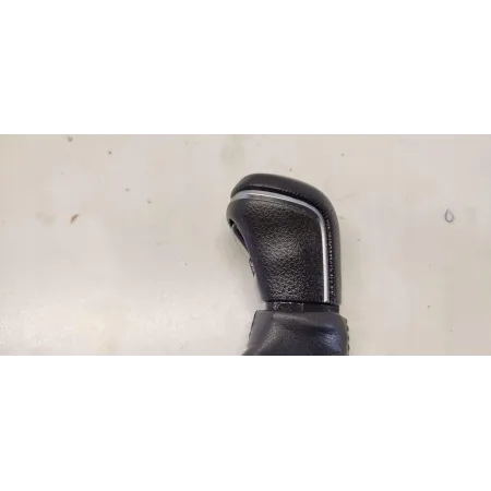 MAZDA 2 TOYOTA YARIS IV GAŁKA MIESZEK BIEGÓW AUTOMAT