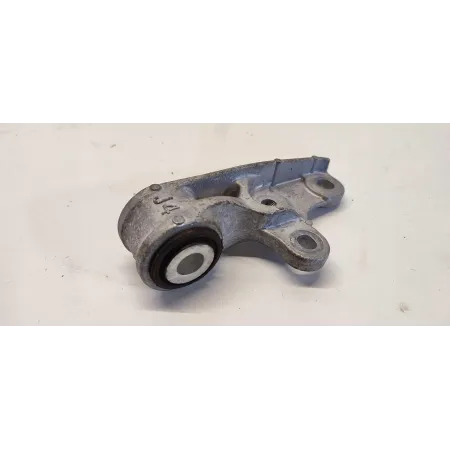 MAZDA 2 TOYOTA YARIS IV ŁAPA SKRZYNIA BIEGÓW