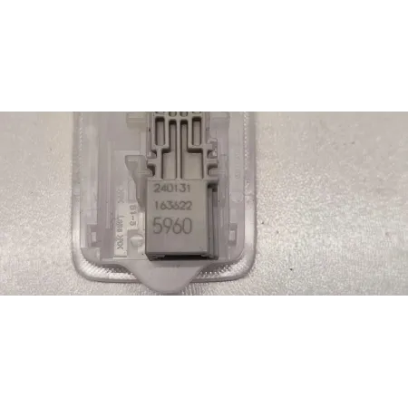 MAZDA 2 TOYOTA YARIS IV LAMPKA KABINY