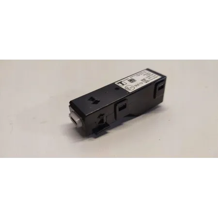 MAZDA 2 TOYOTA YARIS IV GNIAZDO PORT USB 86190-46010