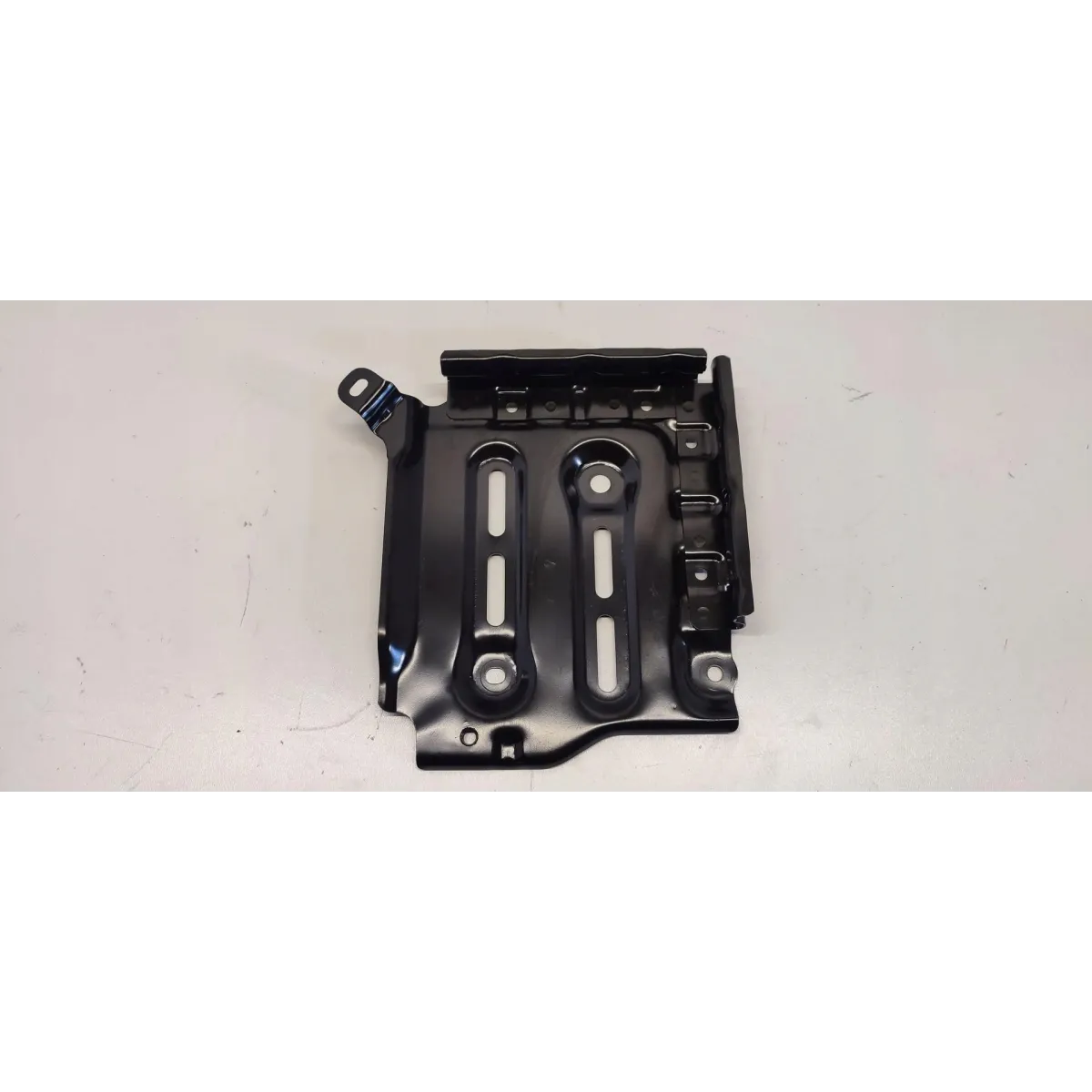 MAZDA 2 TOYOTA YARIS IV PODSTAWA AKUMULATORA