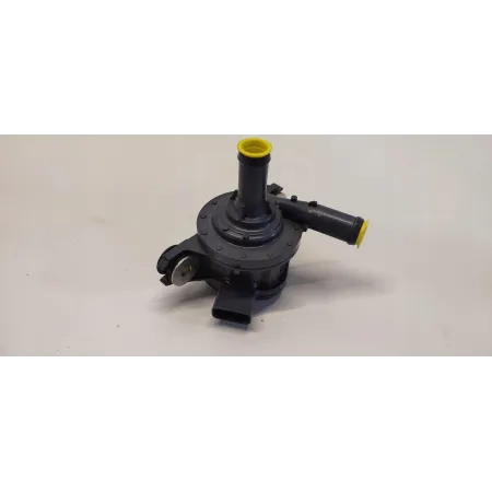 MAZDA 2 TOYOTA YARIS IV POMPKA WODY 1.5 HYBRID G9040-52030