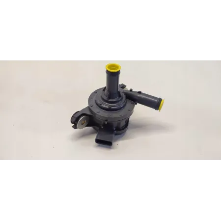 MAZDA 2 TOYOTA YARIS IV POMPKA WODY 1.5 HYBRID G9040-52030