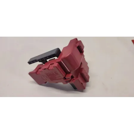 MAZDA 2 TOYOTA YARIS IV KLEMA PLUSOWA