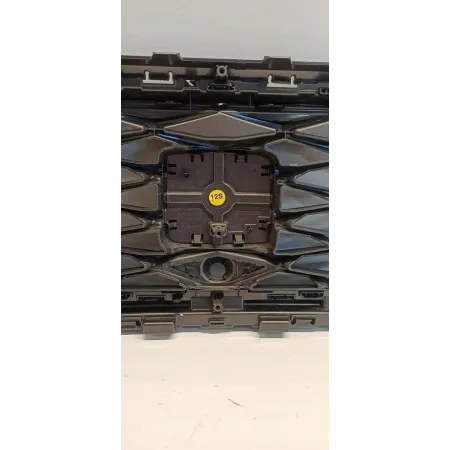 SEAT TARRACO GRILL ATRAPA ZDERZAKA PRZÓD 5FJ853651D 5FJ853654D