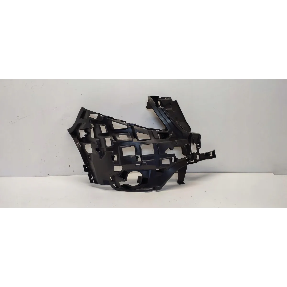 MERCEDES VITO W447 ŚLIZG ZDERZAKA PRAWY PRZÓD A4478800701