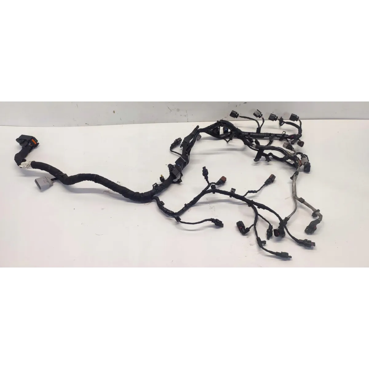 VW TIGUAN II WIĄZKA SILNIKA 05L972627P