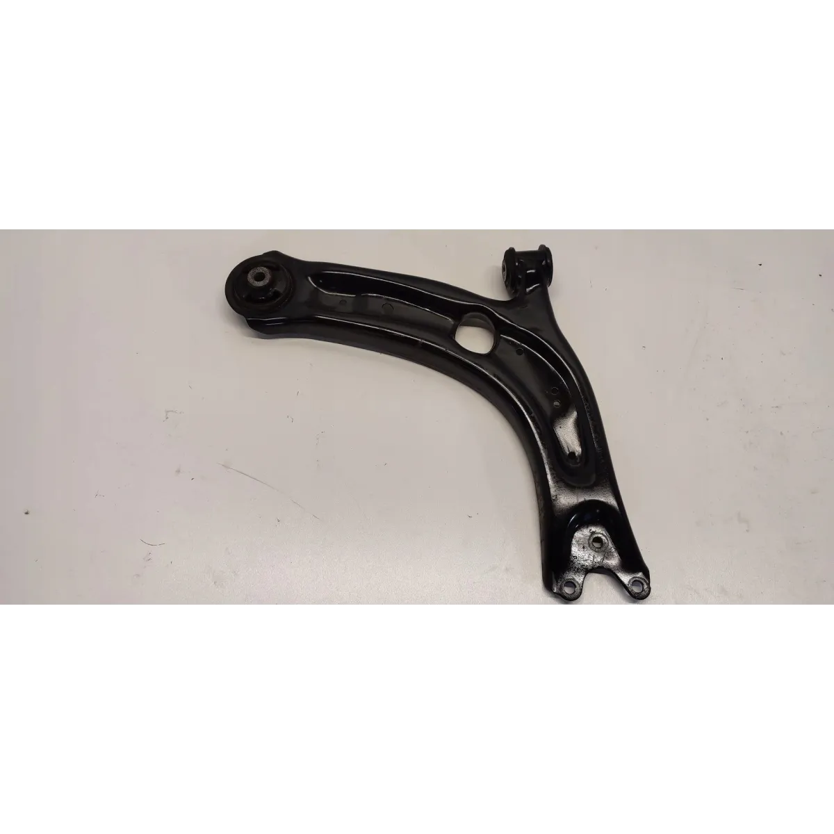 VW TIGUAN II WAHACZ PRAWY PRZÓD 3Q0407154D 3Q0407151P