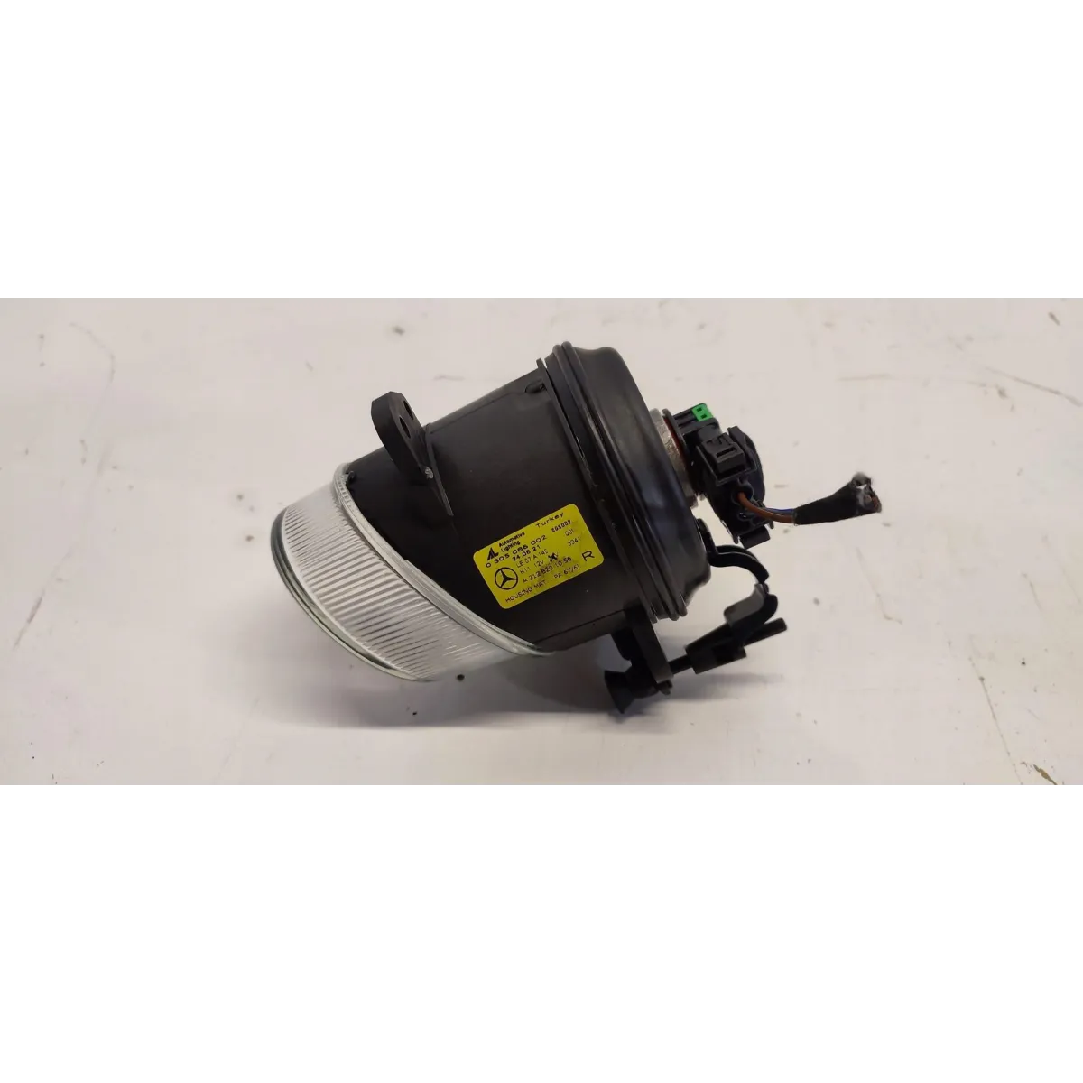 MERCEDES VITO W447 HALOGEN PRAWY A2128201056