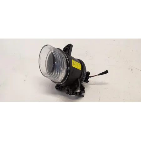 MERCEDES VITO W447 HALOGEN PRAWY A2128201056