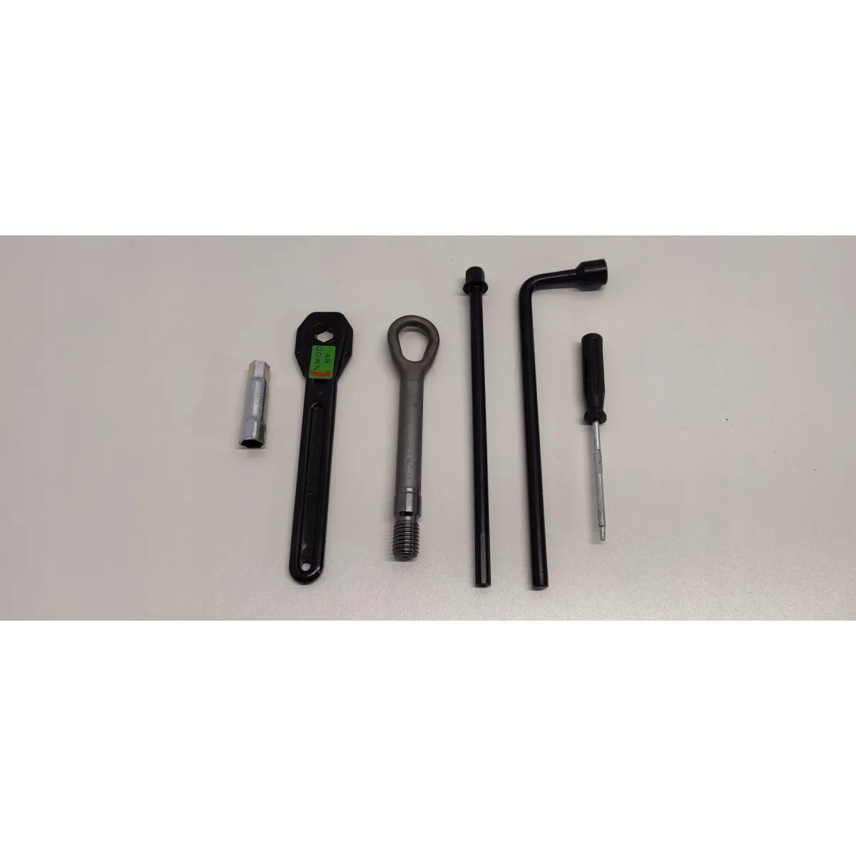 MERCEDES VITO ZESTAW NAPRAWCZY NARZĘDZI A6395810301