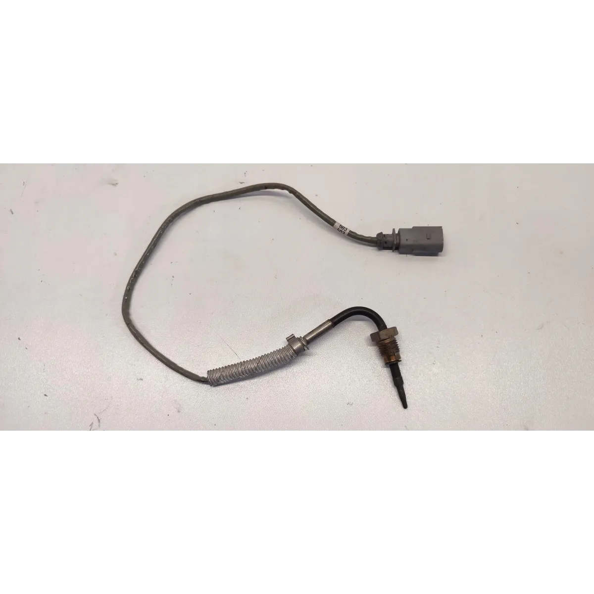 TIGUAN II CZUJNIK TEMPERATURY SPALIN 05L906088CA