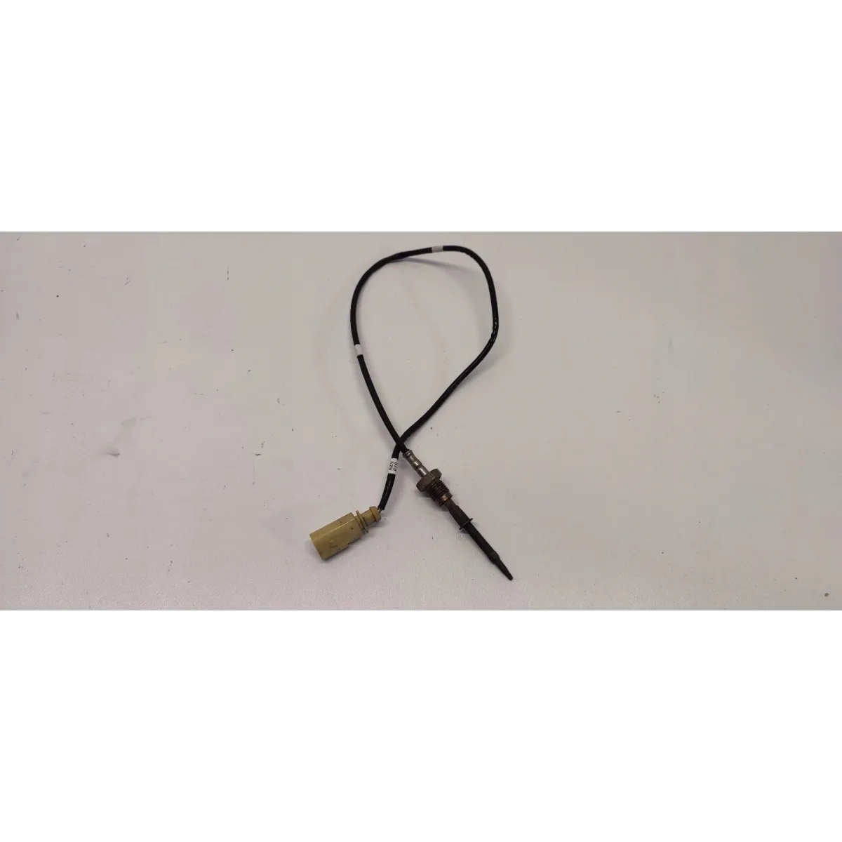 VW TIGUAN II CZUJNIK TEMPERATURY SPALIN 05L906088AK