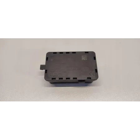 MERCEDES VITO W447 WZMACNIACZ ANTENY A9079053807