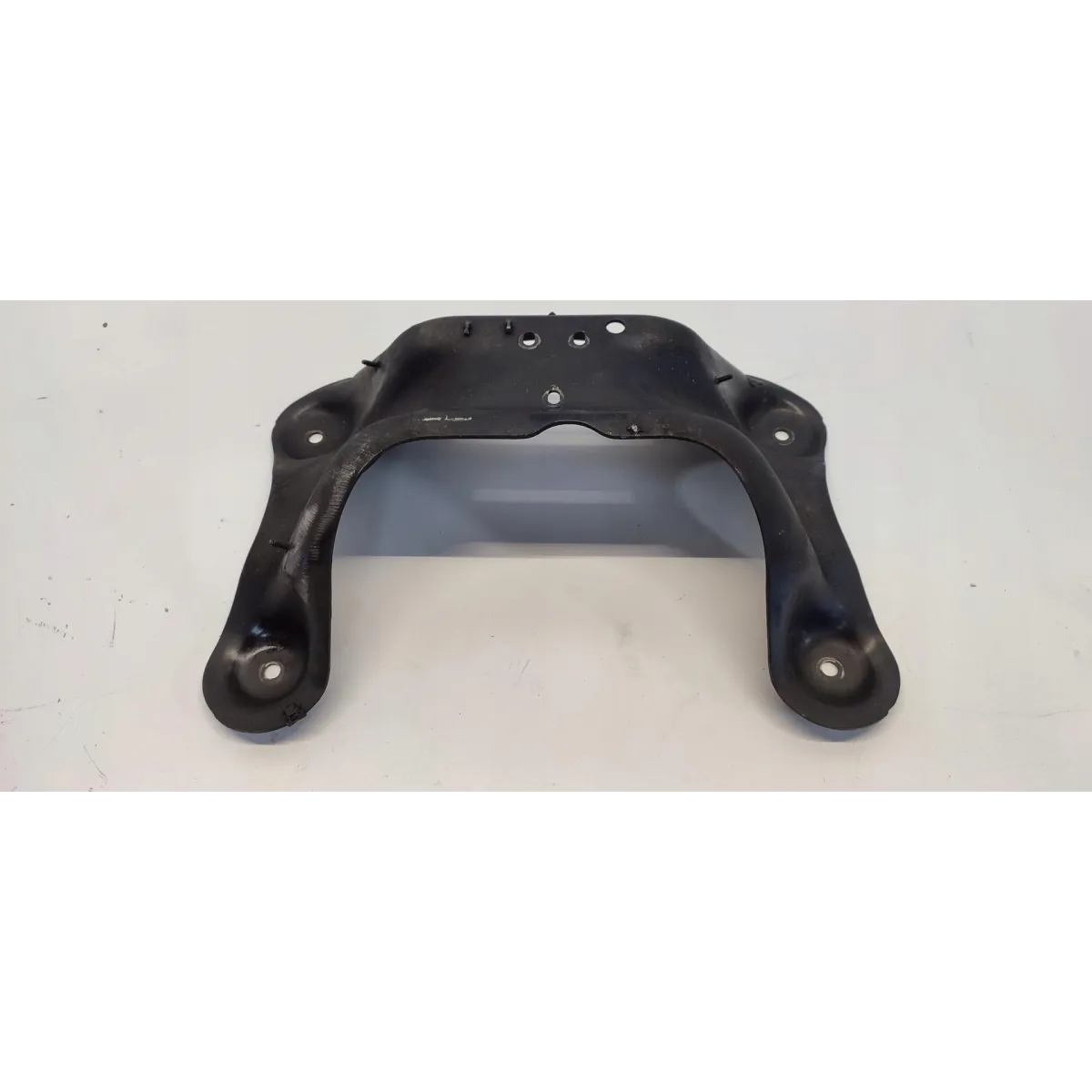 MERCEDES VITO W447 ŁAPA SKRZYNI BIEGÓW A4472401100