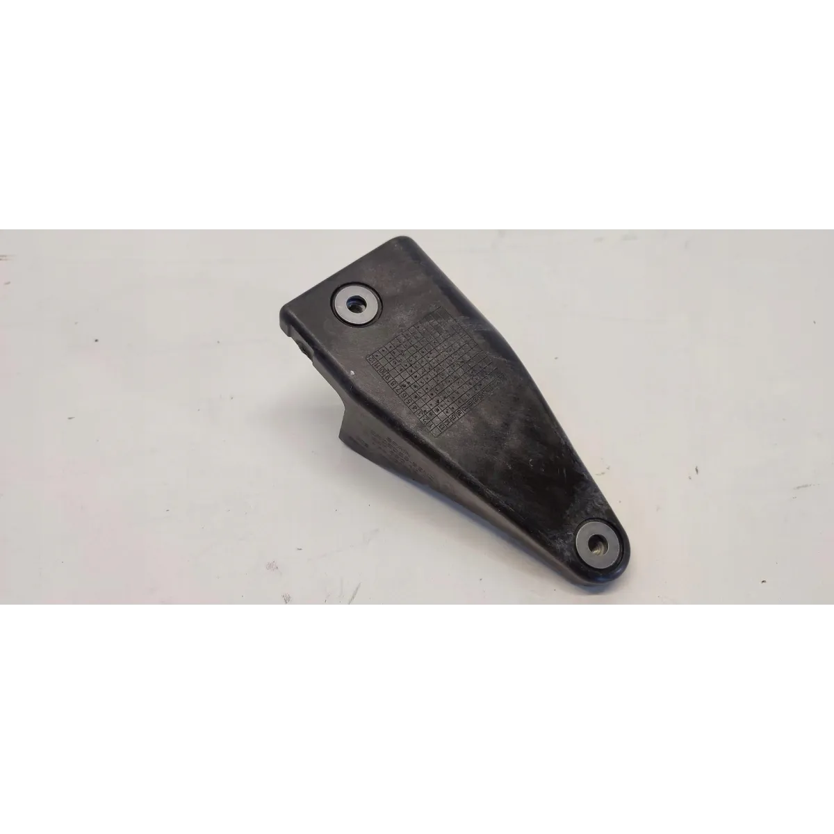 MERCEDES VITO W447 WSPORNIK ZDERZAKA PRAWY PRZÓD A4478801214