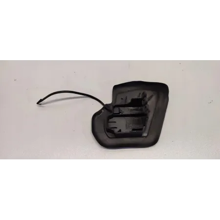 MERCEDES VITO W447 OSŁONA ZAWIASU MASKI LEWA A4478841574