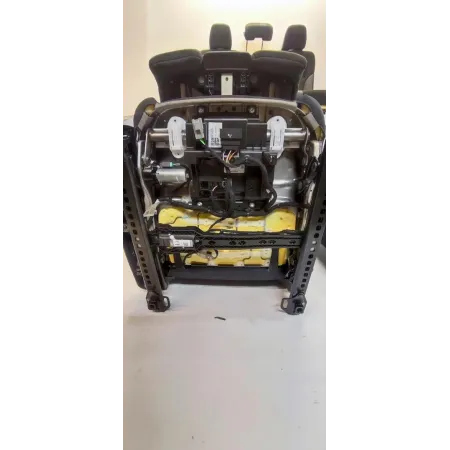 VOLVO XC40 FOTELE KANAPA ALKANTARA SKÓRA