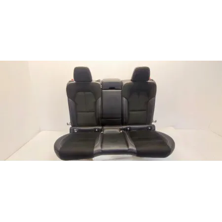 VOLVO XC40 FOTELE KANAPA ALKANTARA SKÓRA