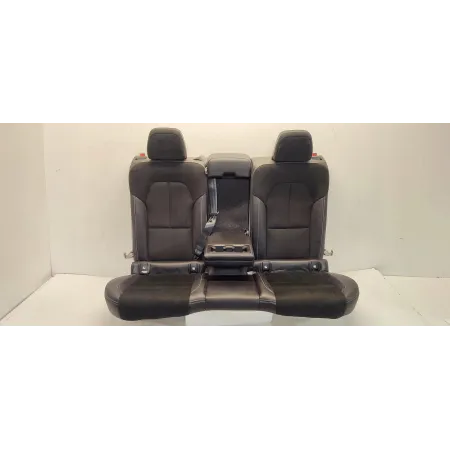 VOLVO XC40 FOTELE KANAPA ALKANTARA SKÓRA