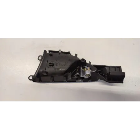 MERCEDES X117 CLA KLAMKA DRZWI LEWA A2467600561