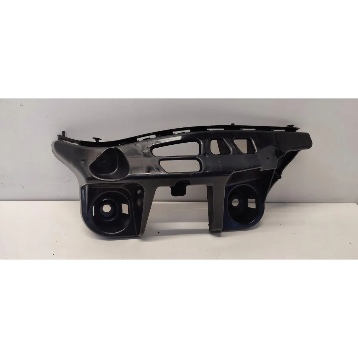 MERCEDES X117 CLA ŚLIZG ZDERZAKA LEWY TYŁ A1178850765