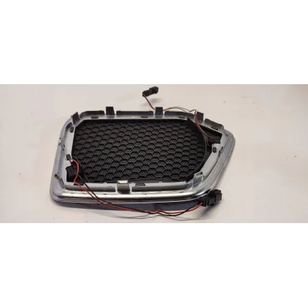 AUDI Q3 8U OSŁONA GŁOŚNIKA DRZWI PRAWY PRZÓD BOSE 8U0035420A