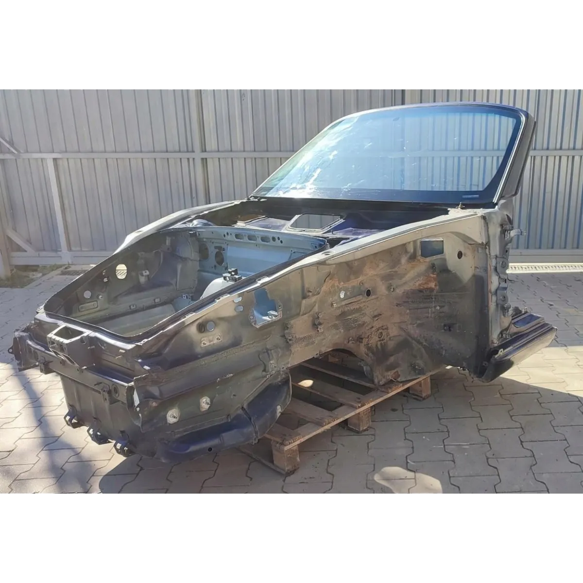 PORSCHE BOXSTER 986 ĆWIARTKA PRZÓD WANNA