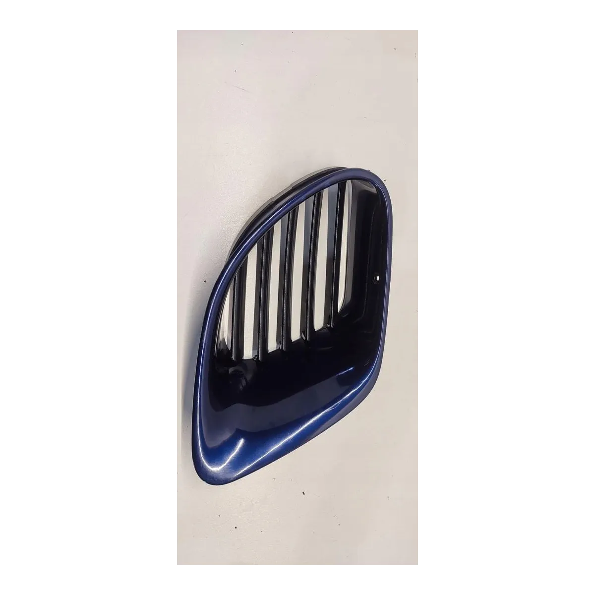 PORSCHE BOXSTER 986 KRATKA WLOT POWIETRZA PRAWA 98650456200