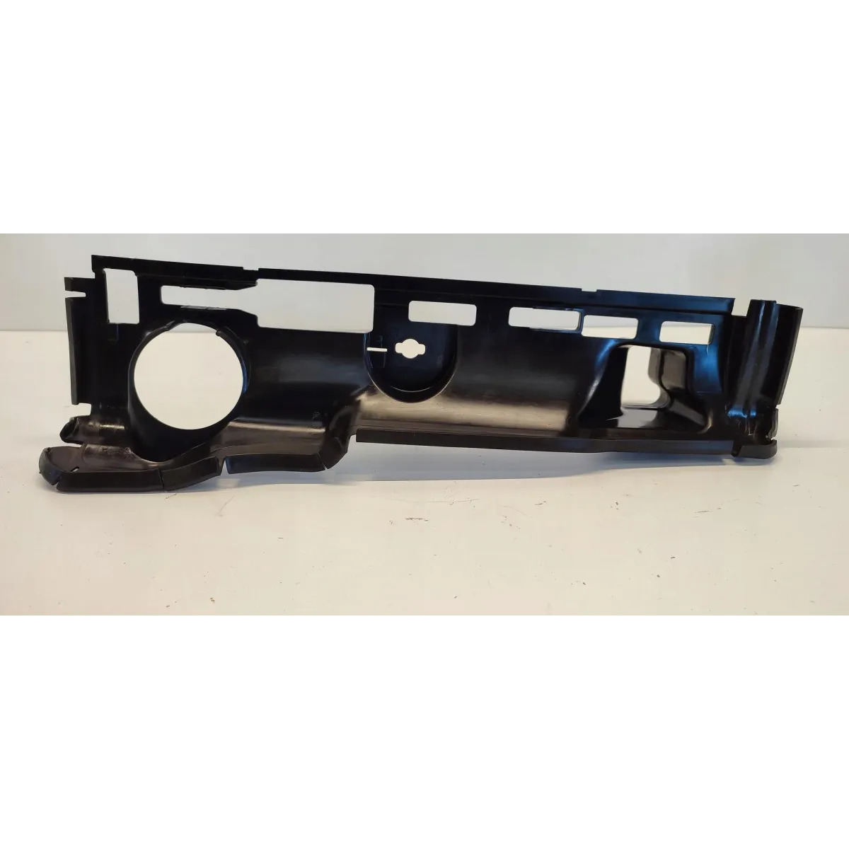 VOLVO V70 XC70 KIEROWNICA POWIETRZA 31383208