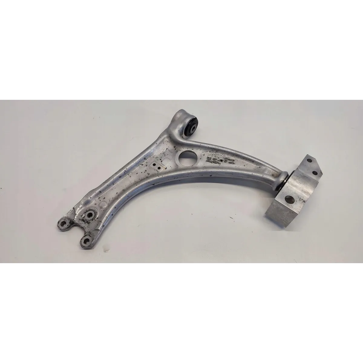 AUDI Q3 8U WAHACZ LEWY PRAWY PRZÓD 3C0407151G 3C0407153D